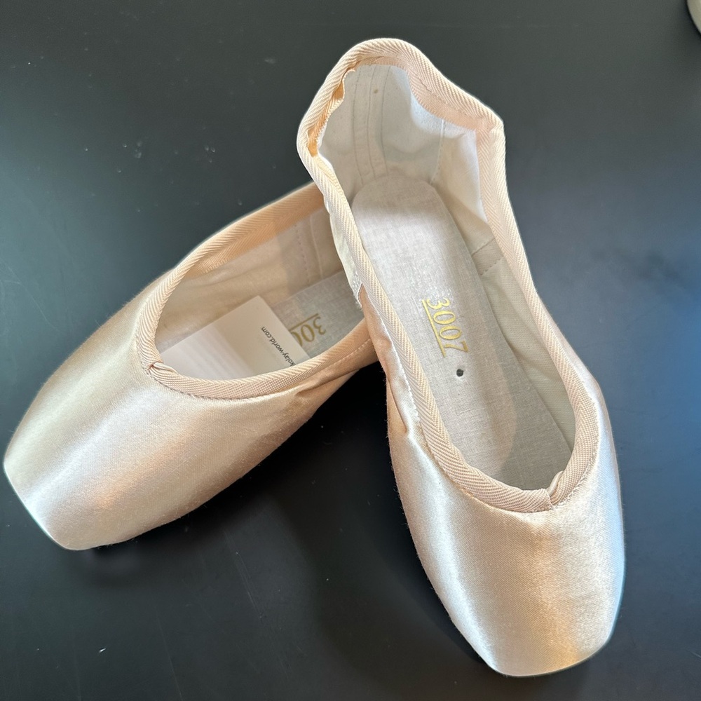 Nikolay 3007 pointe shoes (hard)